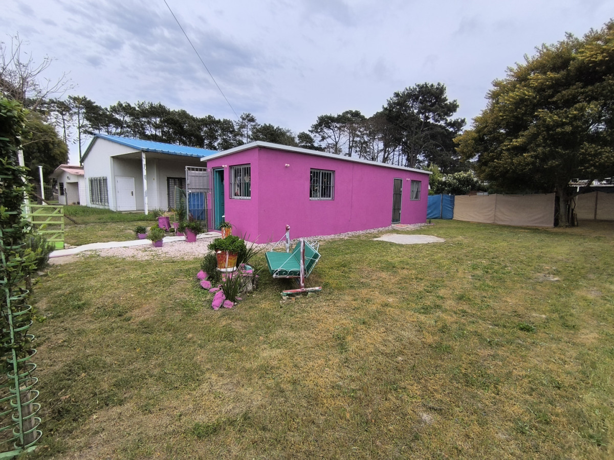 Casa en Piriápolis barrio Country, con hermoso terreno de 580m2 