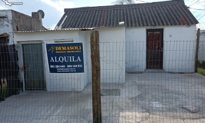 Se vende, ideal inversión, 3 casas en un mismo padrón, zona centro, Pan de Azúcar.