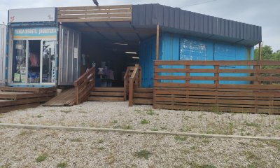 Terreno de 480 M2 con 5 contenedores, ubicado en Pan de Azúcar, Departamento de Maldonado
