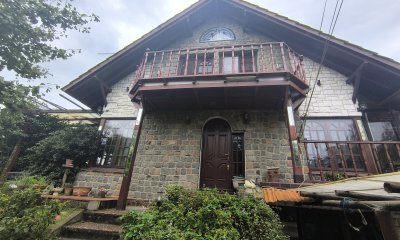 Se vende hermosa casona de estilo europeoubicada a pocos metros del mar, Playa Hermosa, 1100 M2 de terreno