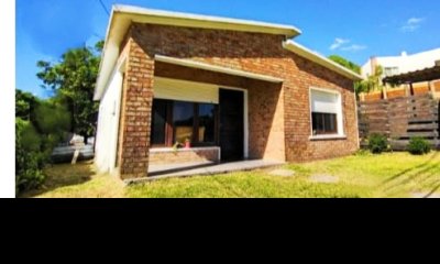 Se vende en Piriápolis casa de 2 dormitorios