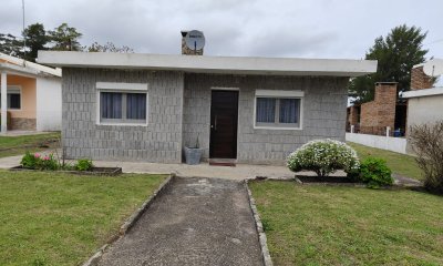 HERMOSA CASA EN VENTA - GREGORIO AZNÁREZ