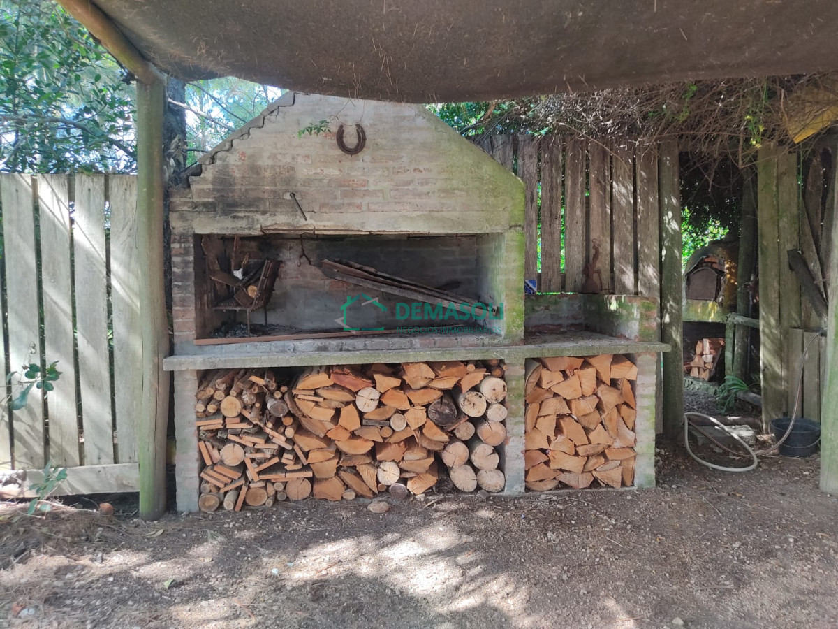 Chacra ID.769 - Se vende 30 has con casa a 3 km de Garzón.
