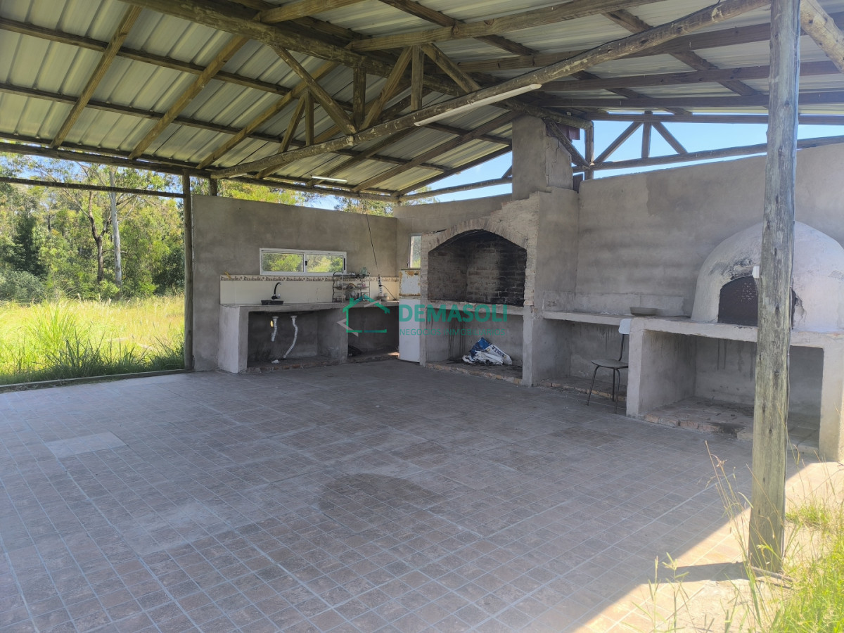Chacra ID.1376 - 3 has 3120 m2 chacra con casas y Piscina a pocos minutos de Pan de Azúcar, Maldonado 