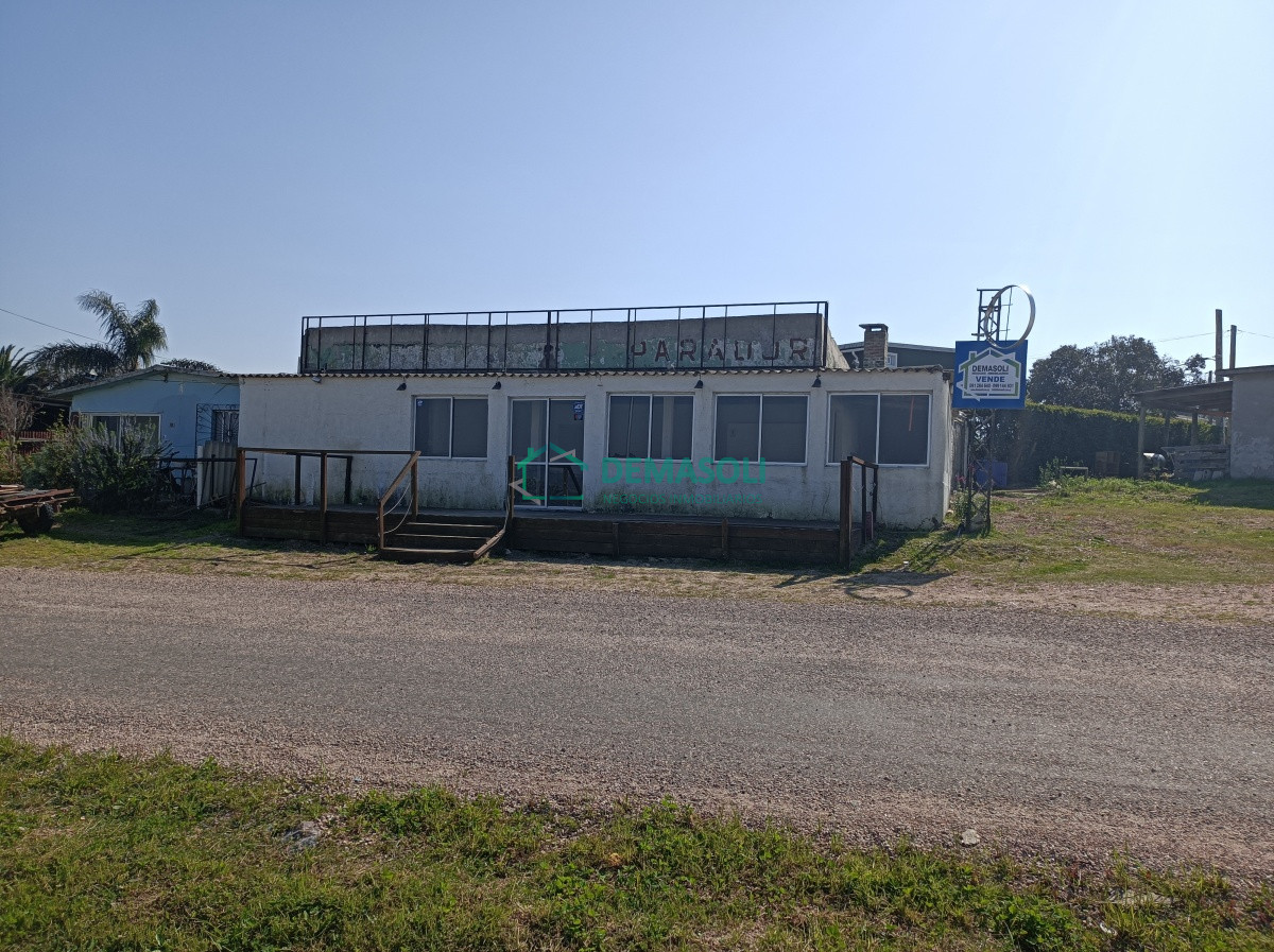 Local Comercial ID.558 - Se vende local con frente a ruta 9