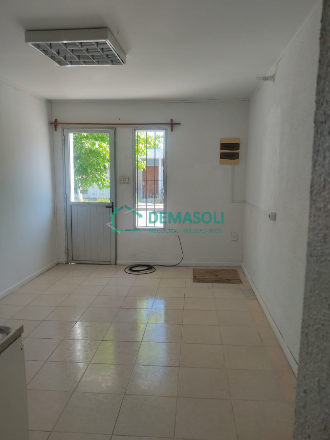 Local Comercial ID.767 - Se alquila local en Pan de Azúcar 