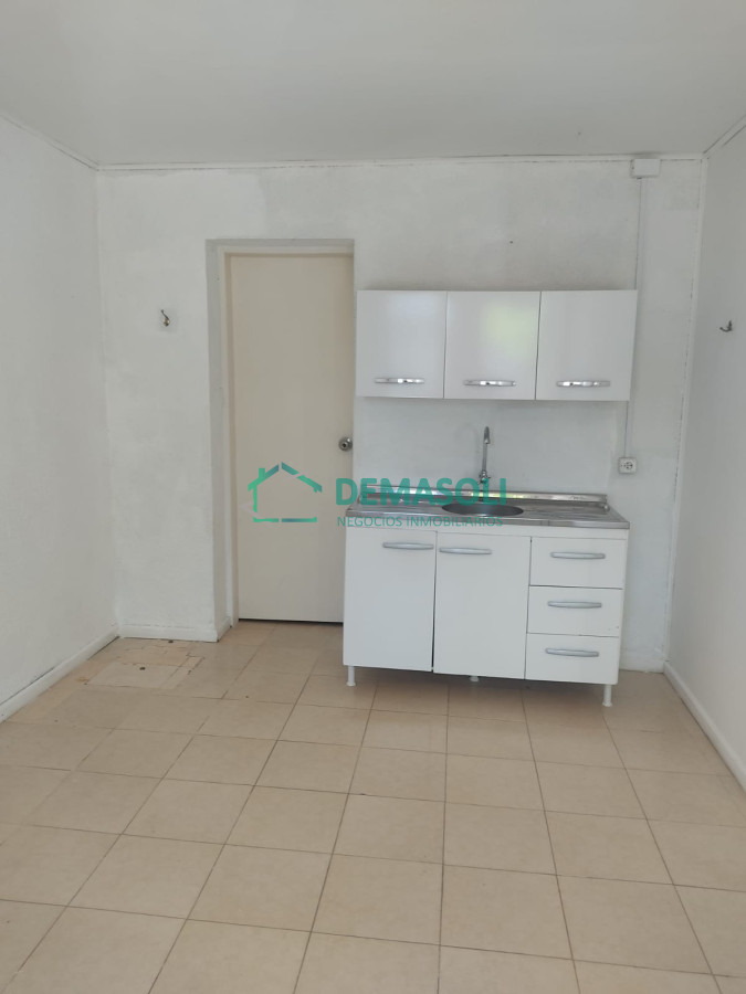 Local Comercial ID.767 - Se alquila local en Pan de Azúcar 