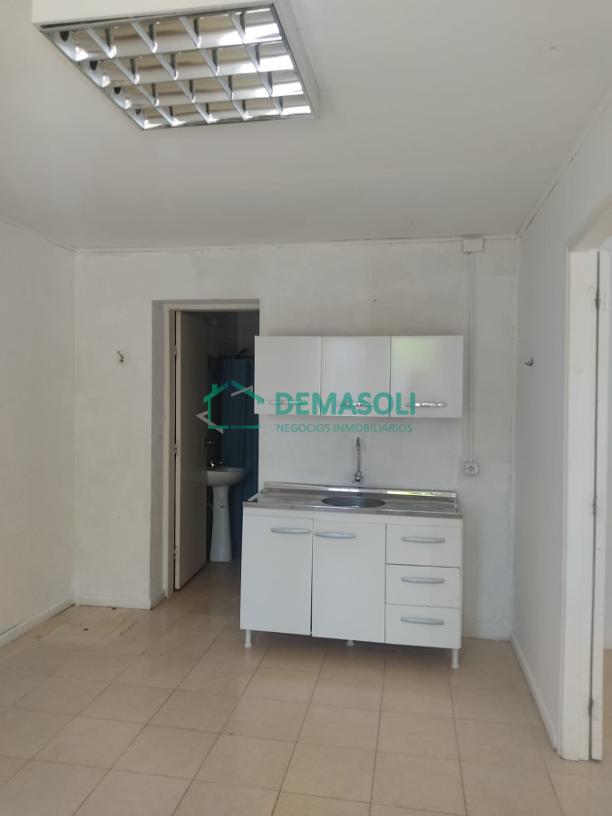 Local Comercial ID.767 - Se alquila local en Pan de Azúcar 