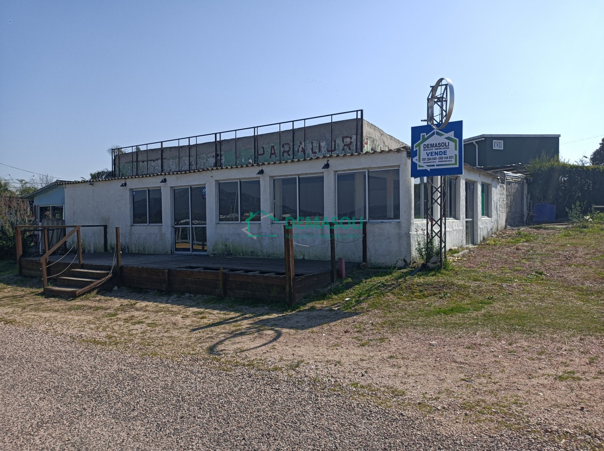 Local Comercial ID.558 - Se vende local con frente a ruta 9