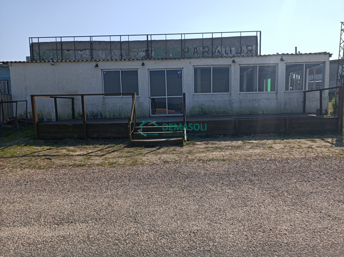 Local Comercial ID.558 - Se vende local con frente a ruta 9