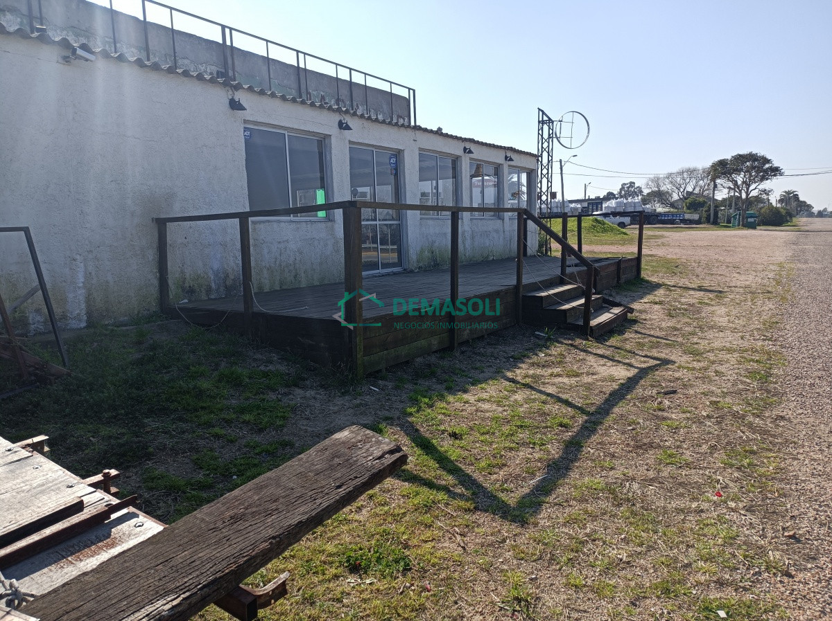 Local Comercial ID.558 - Se vende local con frente a ruta 9