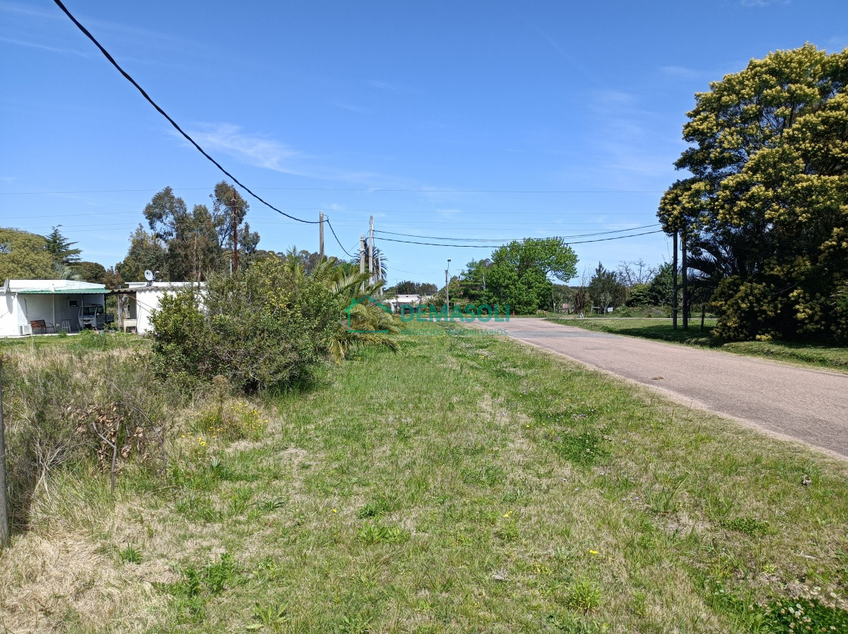 Terreno ID.622 - Se vende o permuta mayor valor, terreno de 1013 m2 Estacion Las Flores 