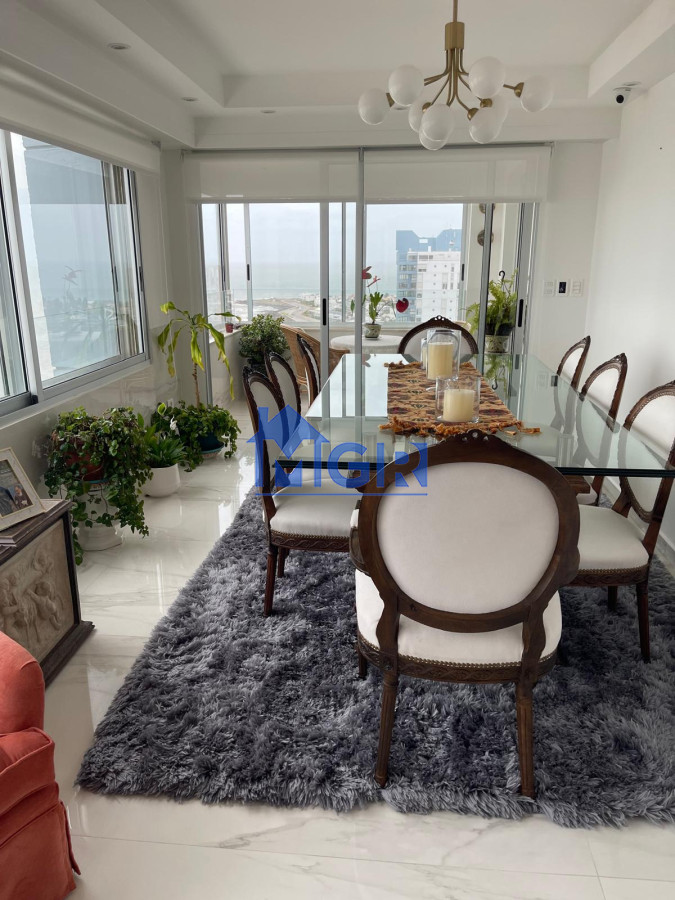 Apartamento ID.42 - Alquiler de Lujo en Punta del Este desde el 28 de Diciembre hasta el 10 de Enero de 2025