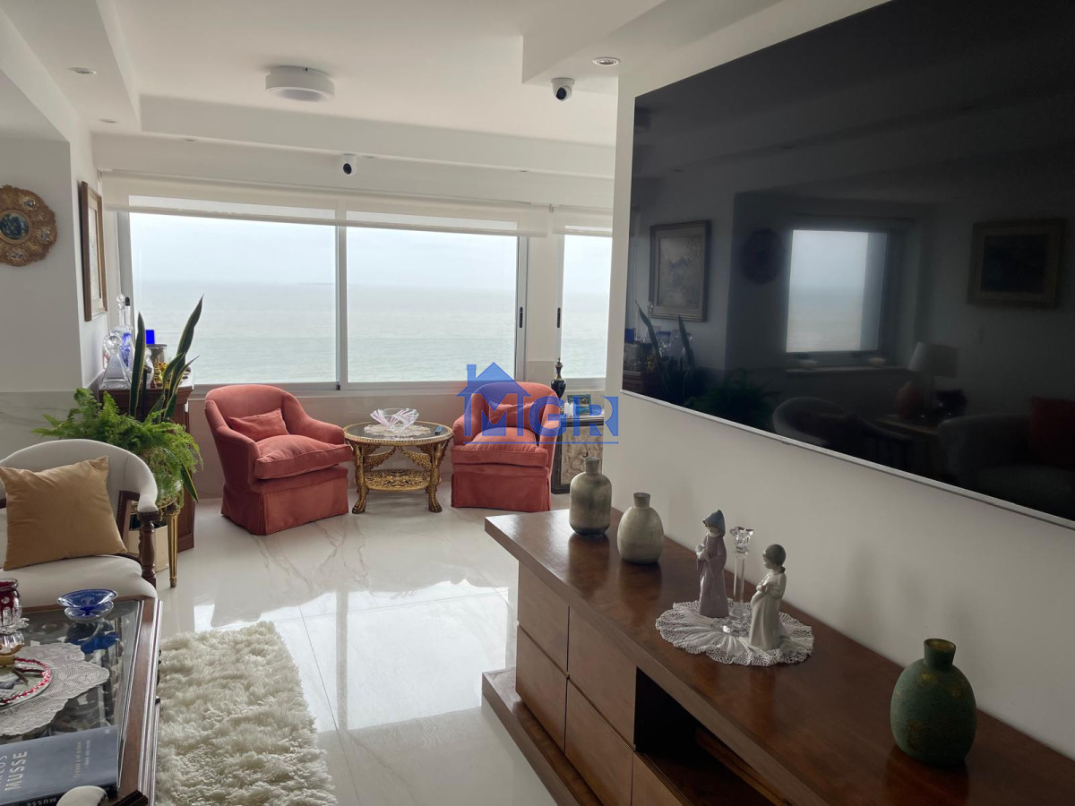 Apartamento ID.42 - Alquiler de Lujo en Punta del Este desde el 28 de Diciembre hasta el 10 de Enero de 2025