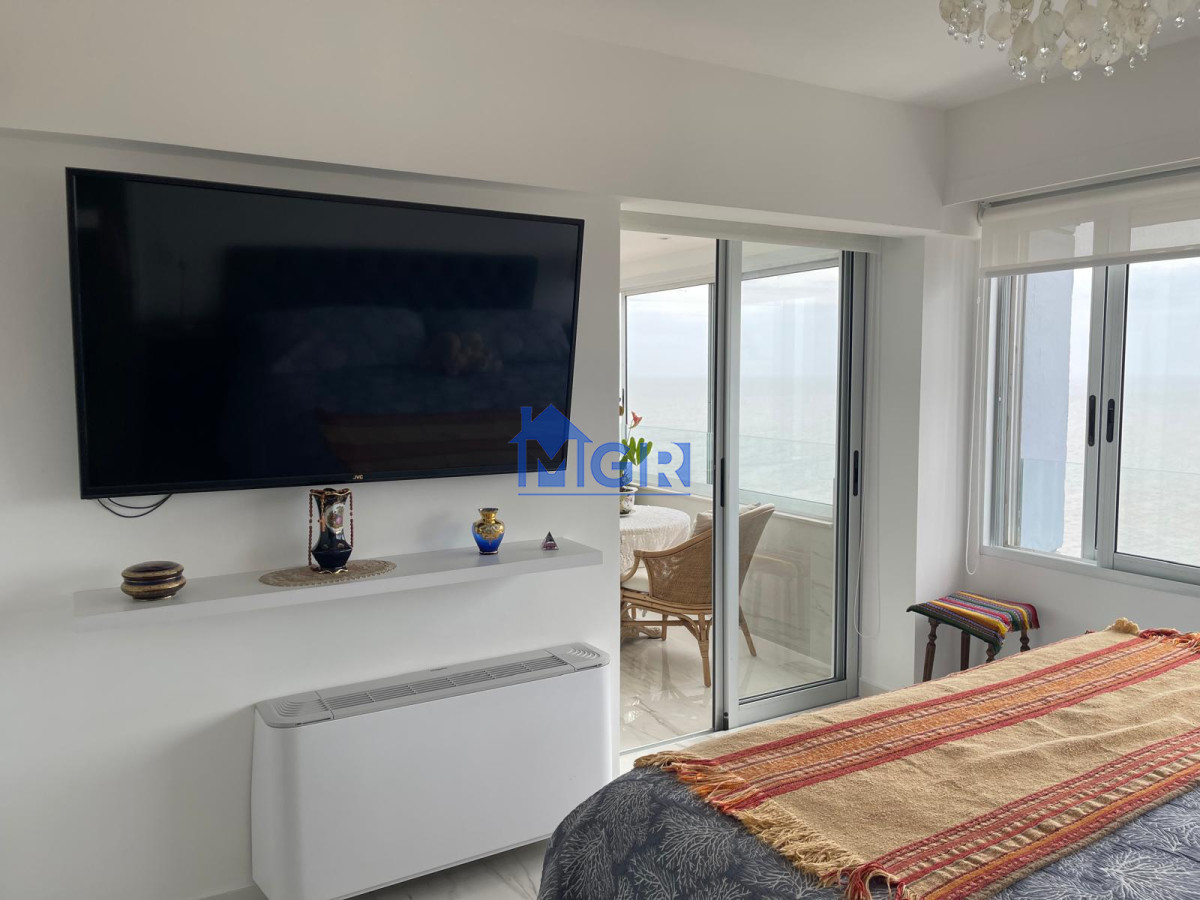 Apartamento ID.42 - Alquiler de Lujo en Punta del Este desde el 28 de Diciembre hasta el 10 de Enero de 2025