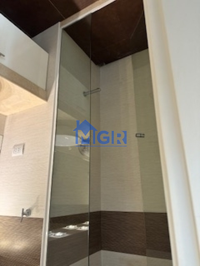 Apartamento ID.37 - ESPECTACULAR  !!! Alquiler Peninsula de Punta del Este, Edificio de Categoría 