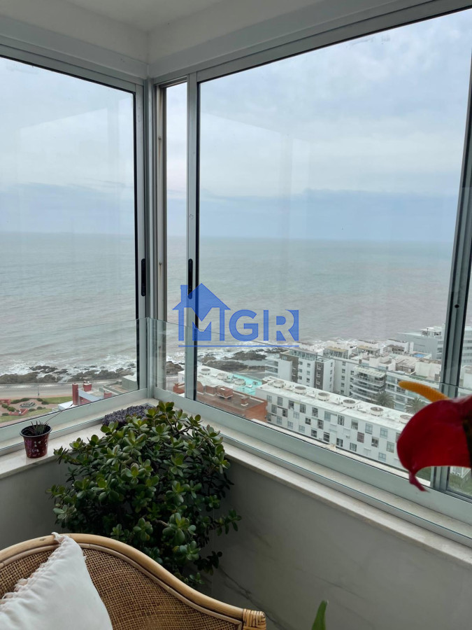 Apartamento ID.42 - Alquiler de Lujo en Punta del Este desde el 28 de Diciembre hasta el 10 de Enero de 2025