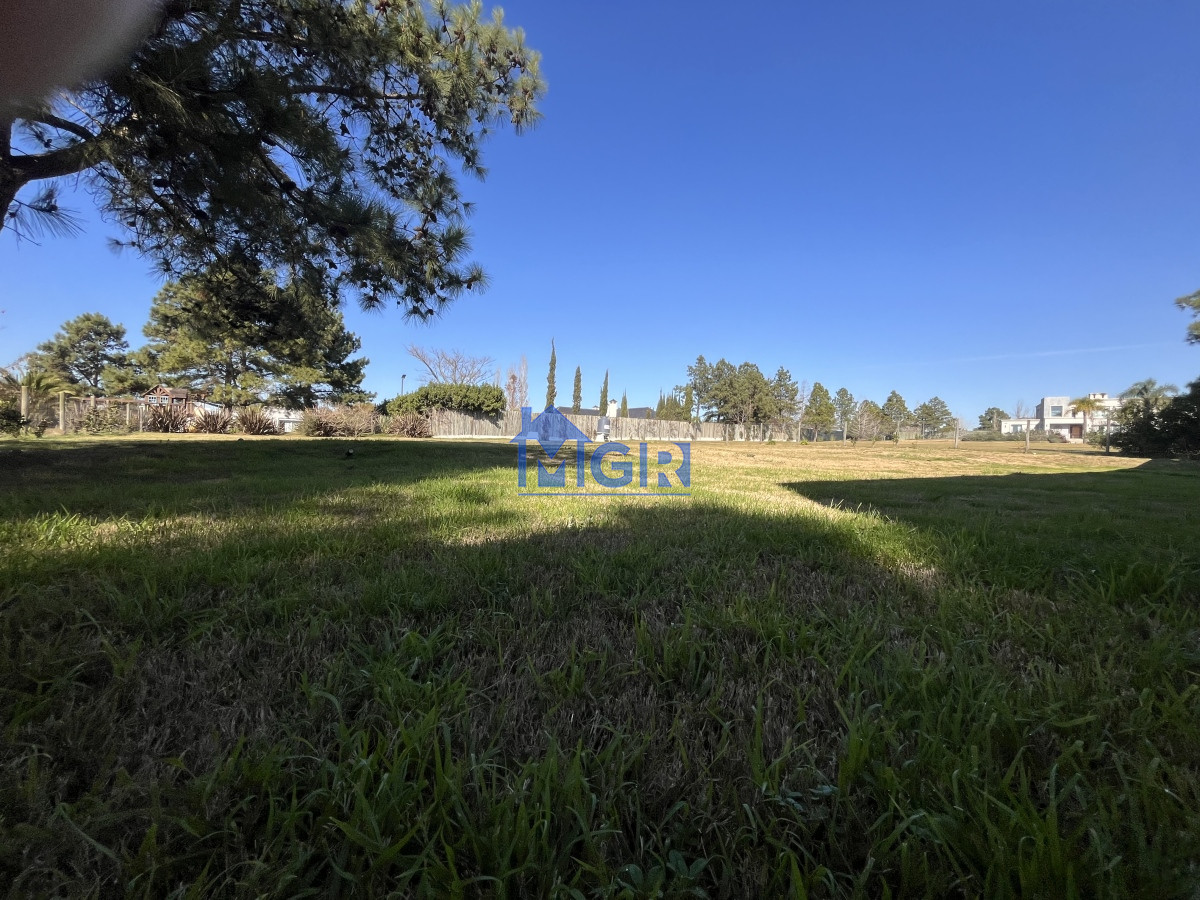 Casa ID.38 - OPORTUNIDAD! Alquiler en Barrio Privado Carmel. (Frente a La Tahona)