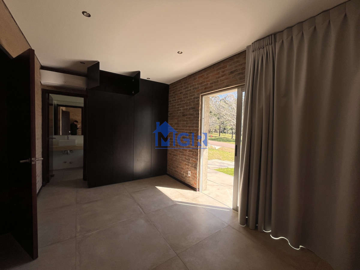 Casa ID.38 - OPORTUNIDAD! Alquiler en Barrio Privado Carmel. (Frente a La Tahona)