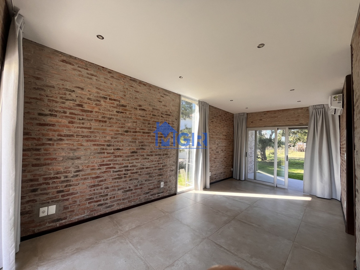 Casa ID.38 - OPORTUNIDAD! Alquiler en Barrio Privado Carmel. (Frente a La Tahona)