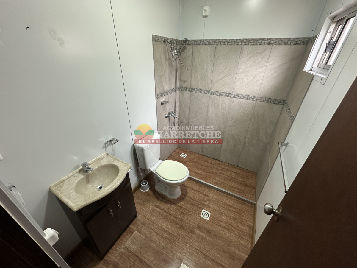 Casa ID.545 - Alquiler en Progreso, casa de 1 dormitorio, galpón, alero para vehículo. 