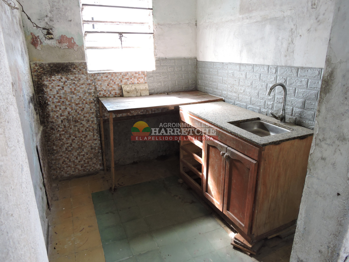 Casa ID.412 - Casa en venta, 2 dormitorios, garaje, DUEÑO FINANCIA, entrega U$S 15.000