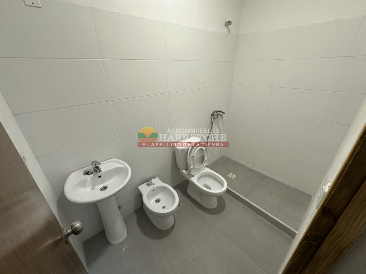 Casa ID.505 - Casa en alquiler en Progreso, céntrica! Unidad 001