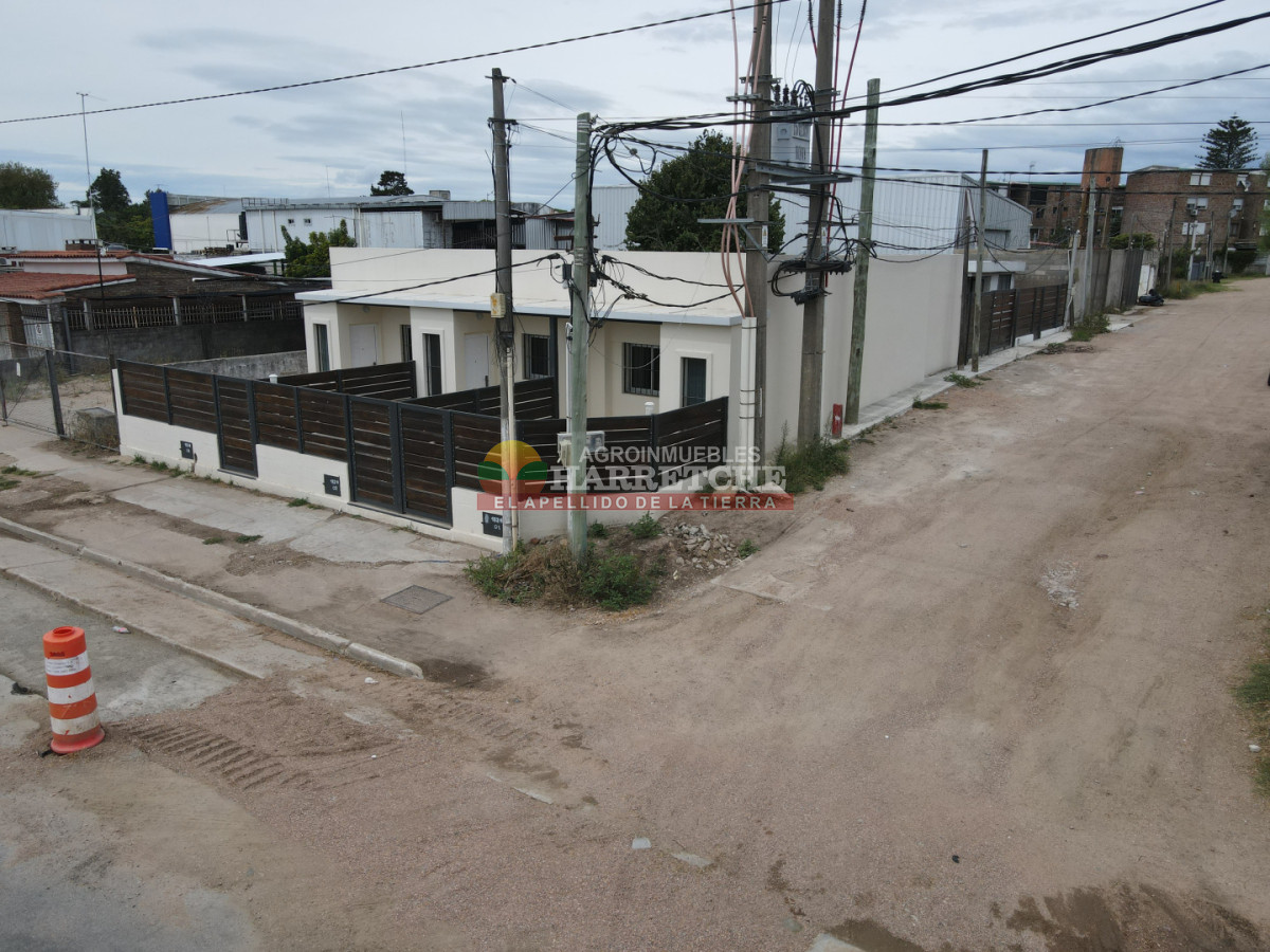 Casa ID.506 - Alquiler en Progreso, céntrico, 1 dormitorio, patio! Unidad 002  