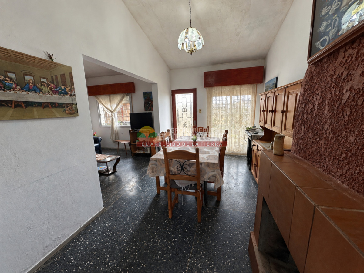 Casa ID.541 - Alquilo casa en Progreso, 3 dormitorios, living comedor, patio! 