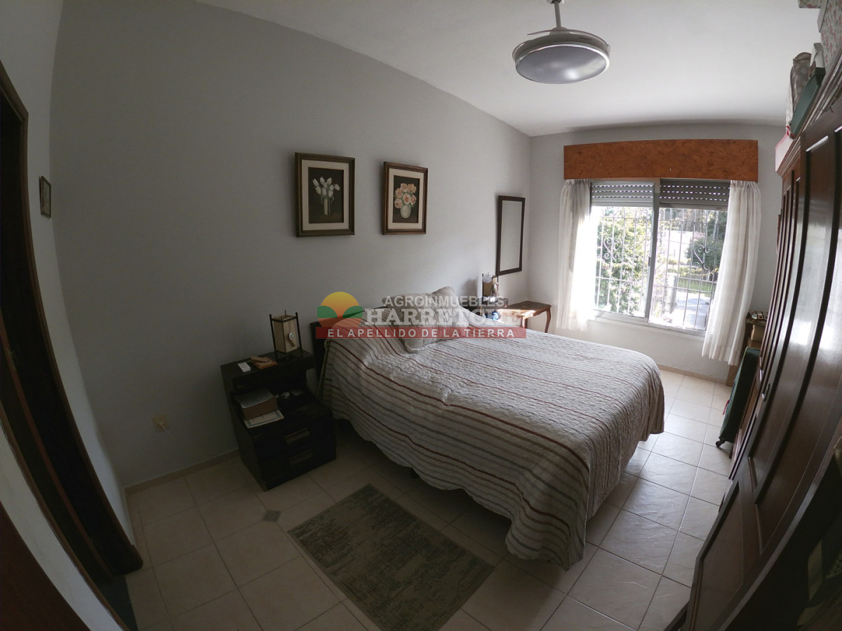 Casa ID.531 - Chalet en Lezica, 3 dormitorios, 2 baños, garaje, parrillero techado! Apta Banco
