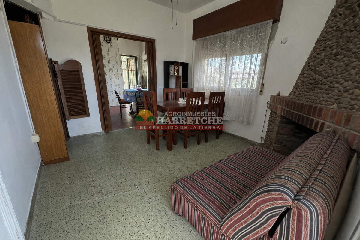 Casa ID.504 - Casa en venta Progreso, terreno esquina buena costrucción.