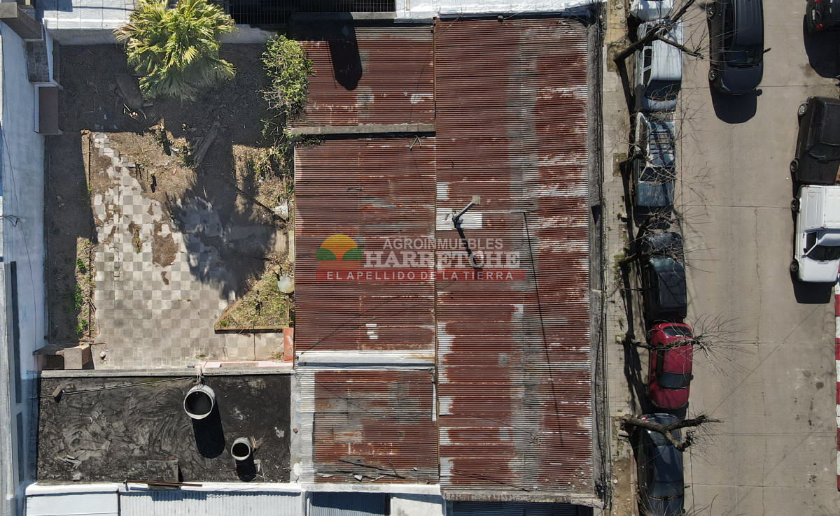 Casa ID.477 - Casa en venta Las Piedras, ideal para inversores, céntrica.