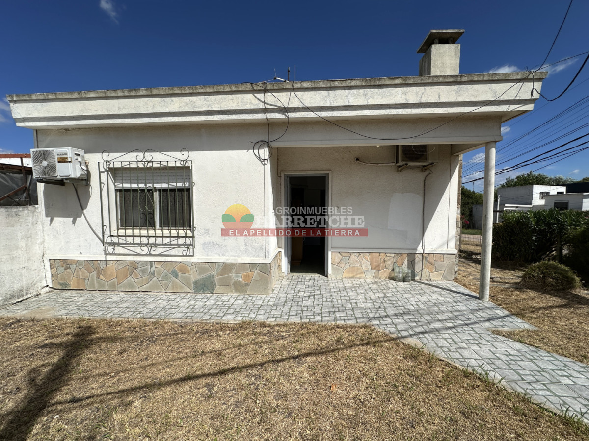 Casa ID.504 - Casa en venta Progreso, terreno esquina buena costrucción.