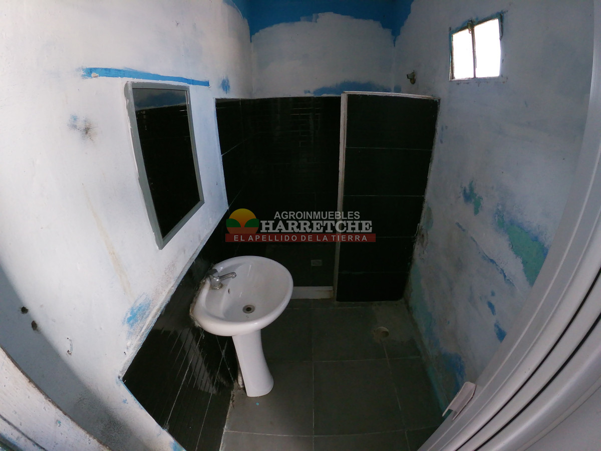 Casa ID.412 - Casa en venta, 2 dormitorios, garaje, DUEÑO FINANCIA, entrega U$S 15.000