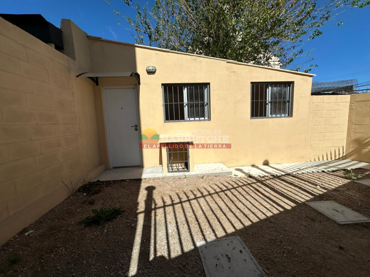 Casa ID.509 - Apartamento de 1 dormitorio en Progreso, para persona sola o consultorio!