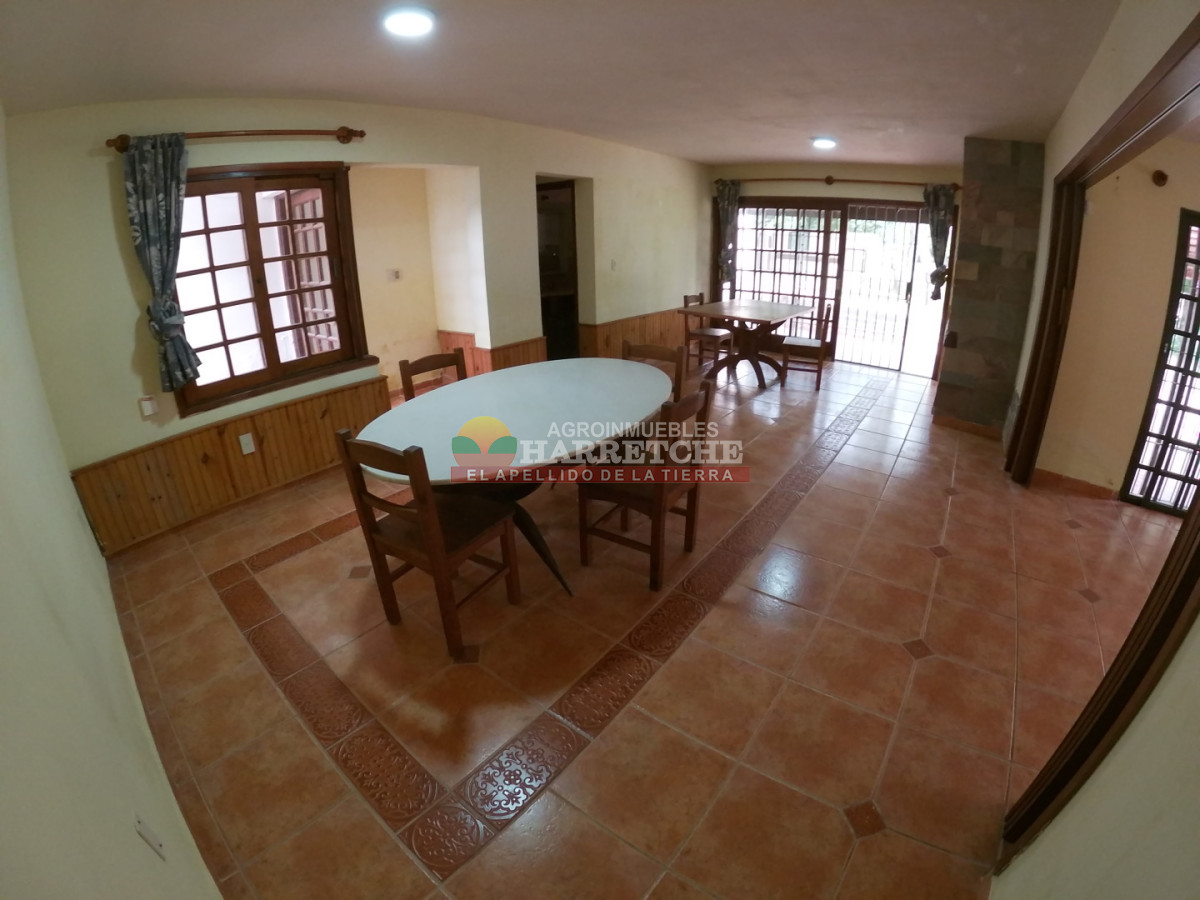 Casa ID.496 -  Casa en venta en Progreso, 3 dorm, 3 baños, cochera y parrillero! 