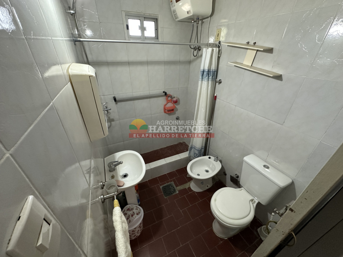 Casa ID.504 - Casa en venta Progreso, terreno esquina buena costrucción.