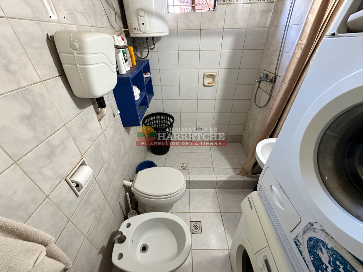 Casa ID.540 - Vendo casa en 18 de Mayo, 2 dormitorio, parrillero, alero