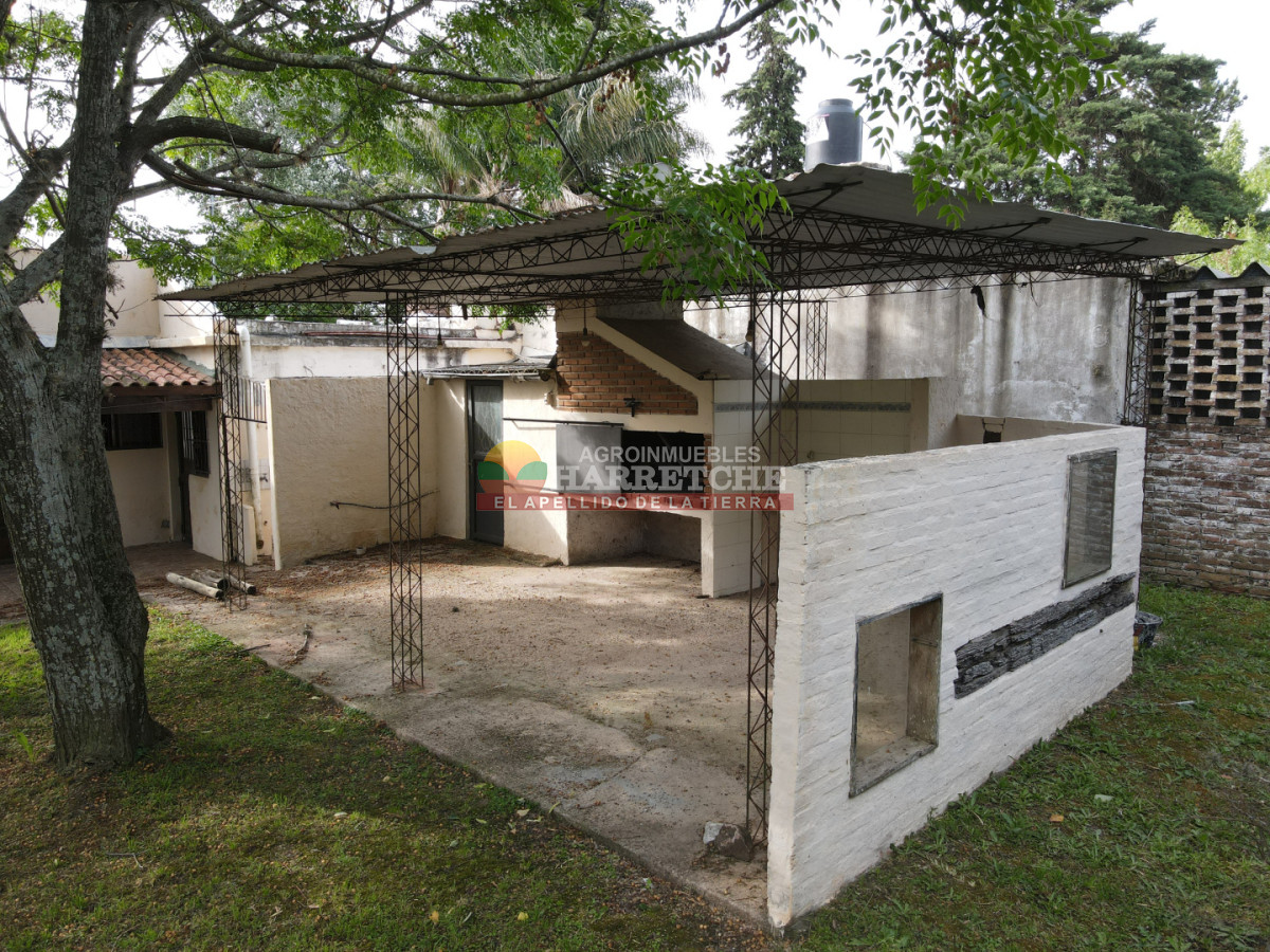 Casa ID.496 -  Casa en venta en Progreso, 3 dorm, 3 baños, cochera y parrillero! 