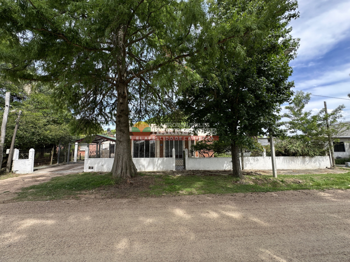 Casa ID.496 -  Casa en venta en Progreso, 3 dorm, 3 baños, cochera y parrillero! 