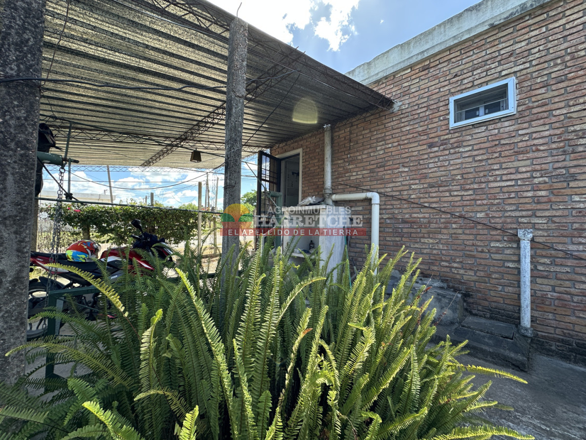 Casa ID.504 - Casa en venta Progreso, terreno esquina buena costrucción.