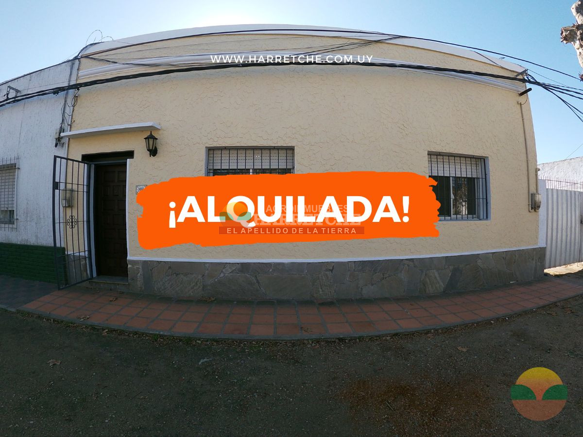 Casa ID.473 - Casa en Canelones, 2 dormitorios, fondo, parrillero.