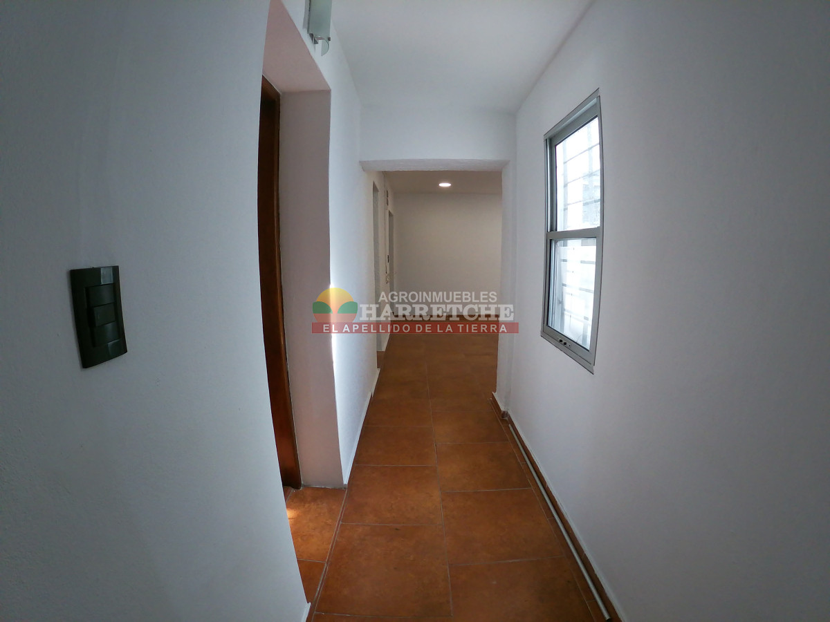 Casa ID.473 - Casa en Canelones, 2 dormitorios, fondo, parrillero.