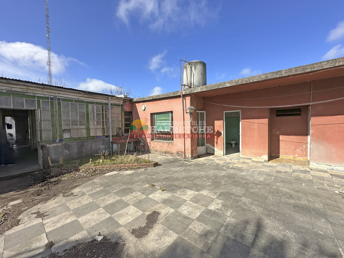 Casa ID.477 - Casa en venta Las Piedras, ideal para inversores, céntrica.