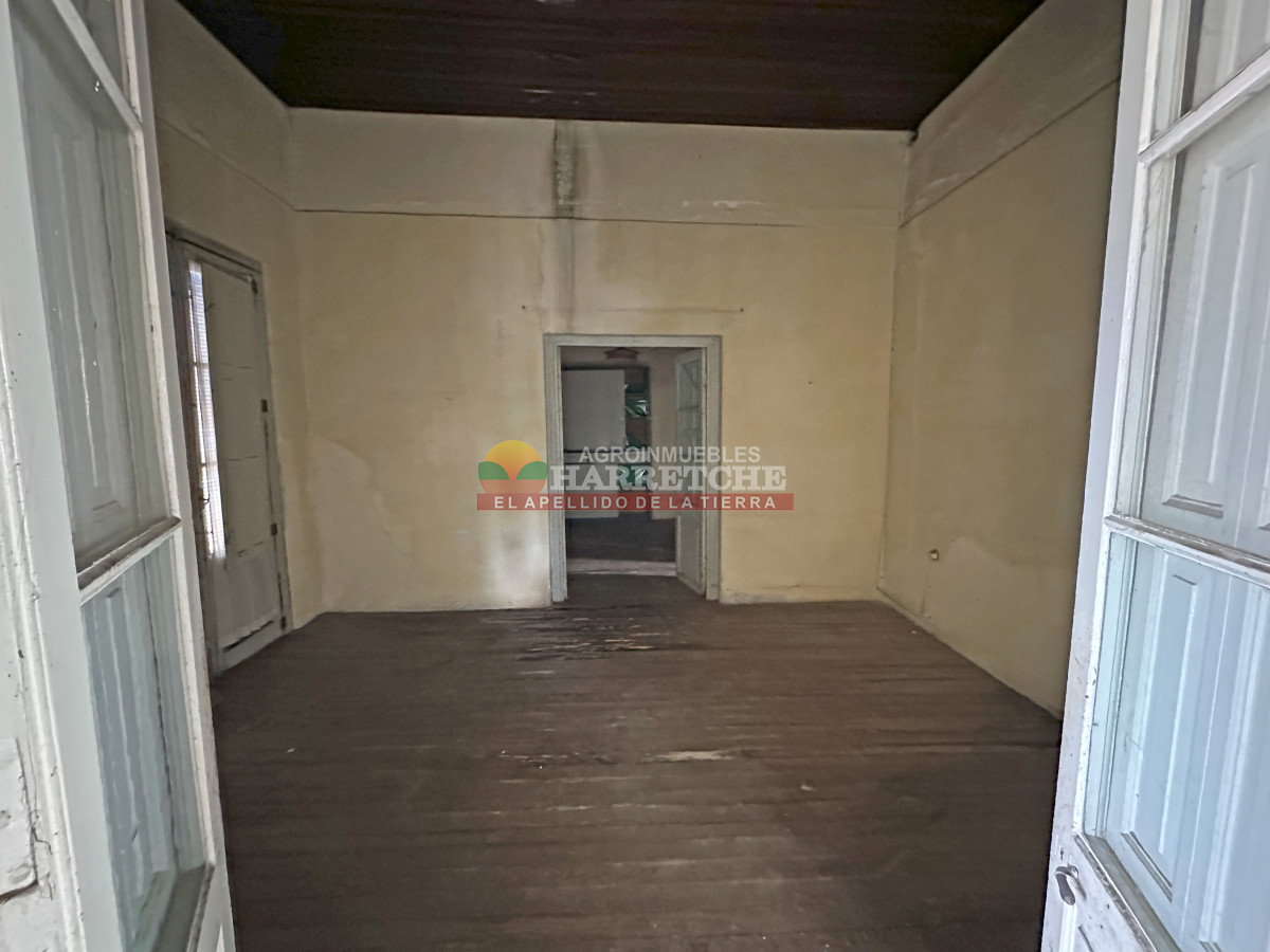 Casa ID.477 - Casa en venta Las Piedras, ideal para inversores, céntrica.