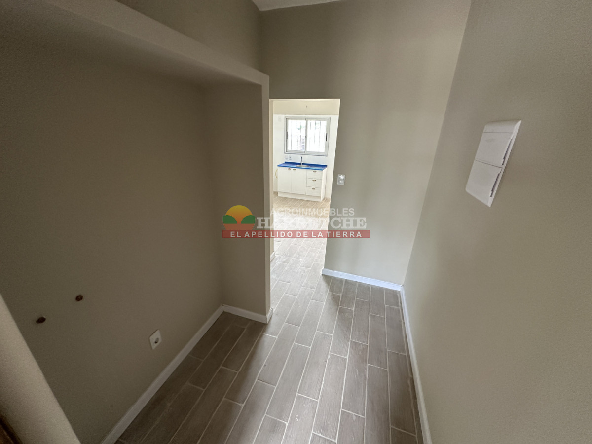 Casa ID.506 - Alquiler en Progreso, céntrico, 1 dormitorio, patio! Unidad 002  