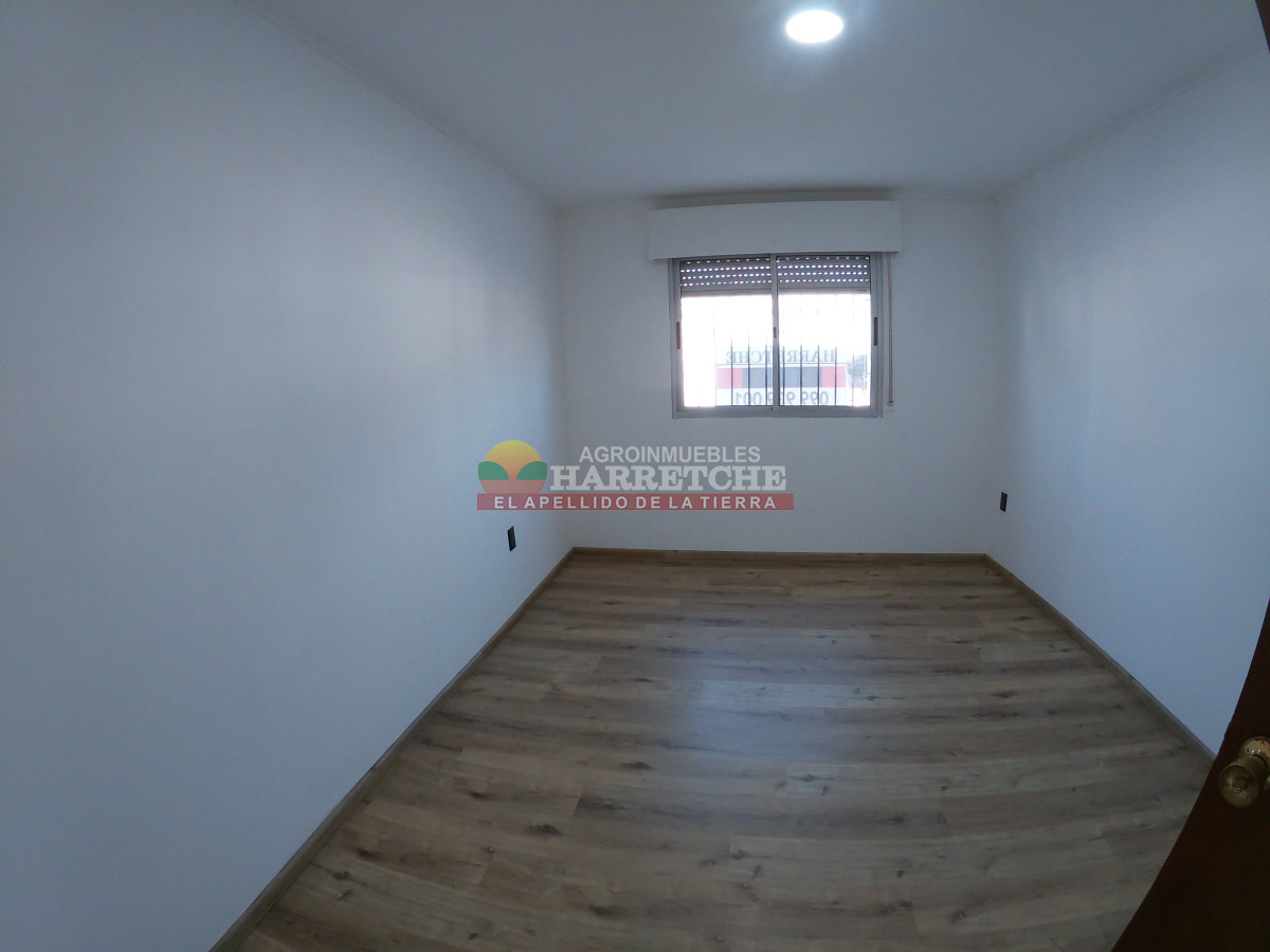 Casa ID.473 - Casa en Canelones, 2 dormitorios, fondo, parrillero.