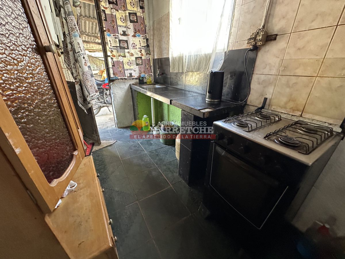 Casa ID.540 - Vendo casa en 18 de Mayo, 2 dormitorio, parrillero, alero