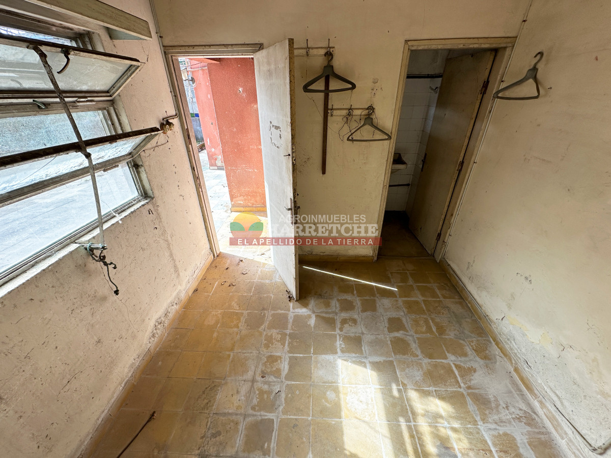 Casa ID.477 - Casa en venta Las Piedras, ideal para inversores, céntrica.