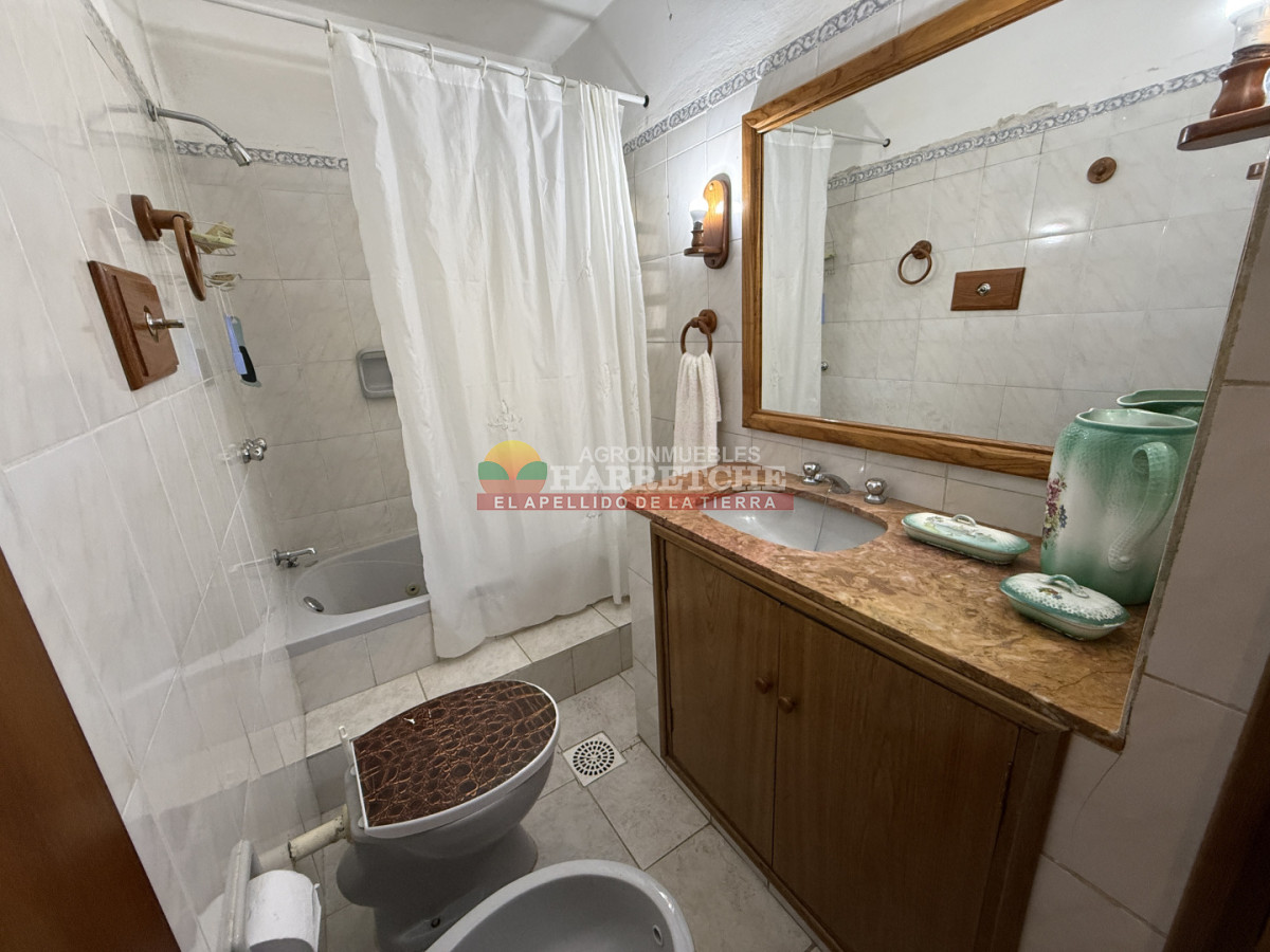 Casa ID.524 - Casa en venta Progreso 5 dormitorios gran chalet dos terrenos, barbacoa. 